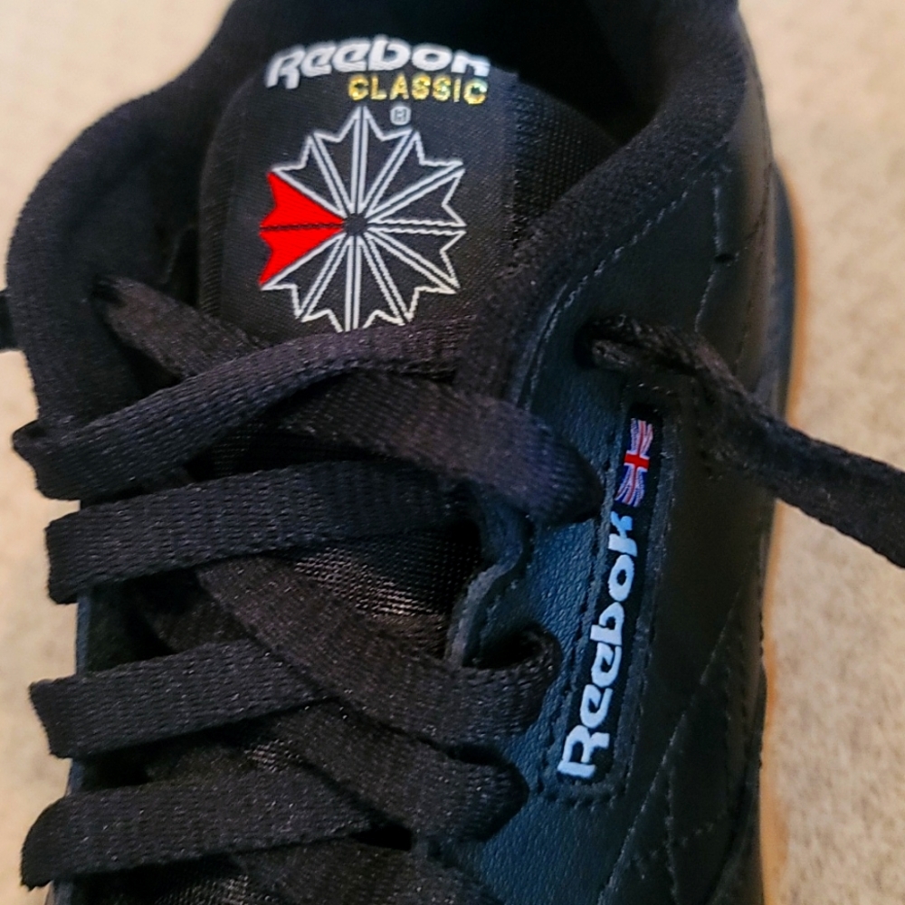 NWOB Reebok Classic - Picture 7 of 8